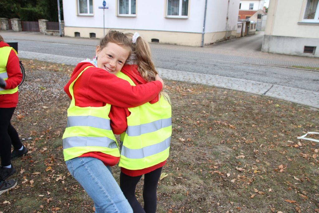 Foto: Kleine Hände, große Wirkung – die Tanzmäuse lassen Falkenberg aufblühen!
